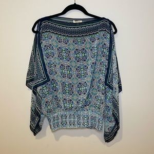 Max Studio slit sleeve top size L